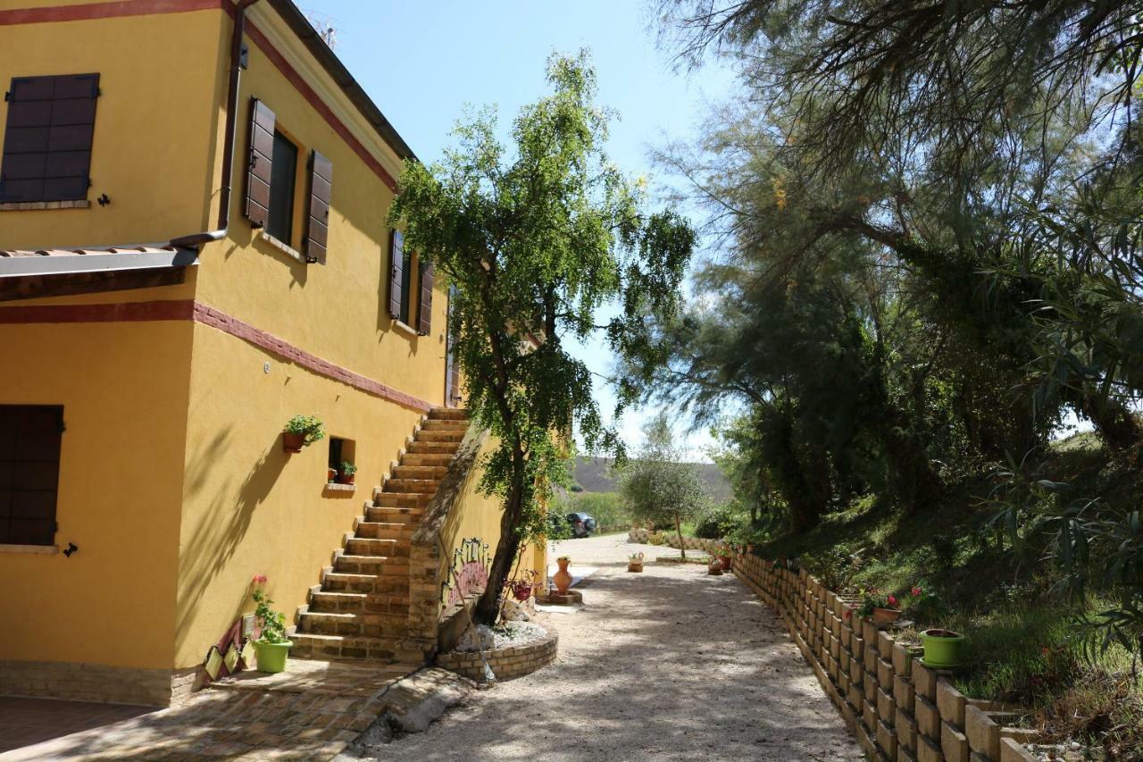 Agriturismo Fattoria Del Colle Ези Экстерьер фото